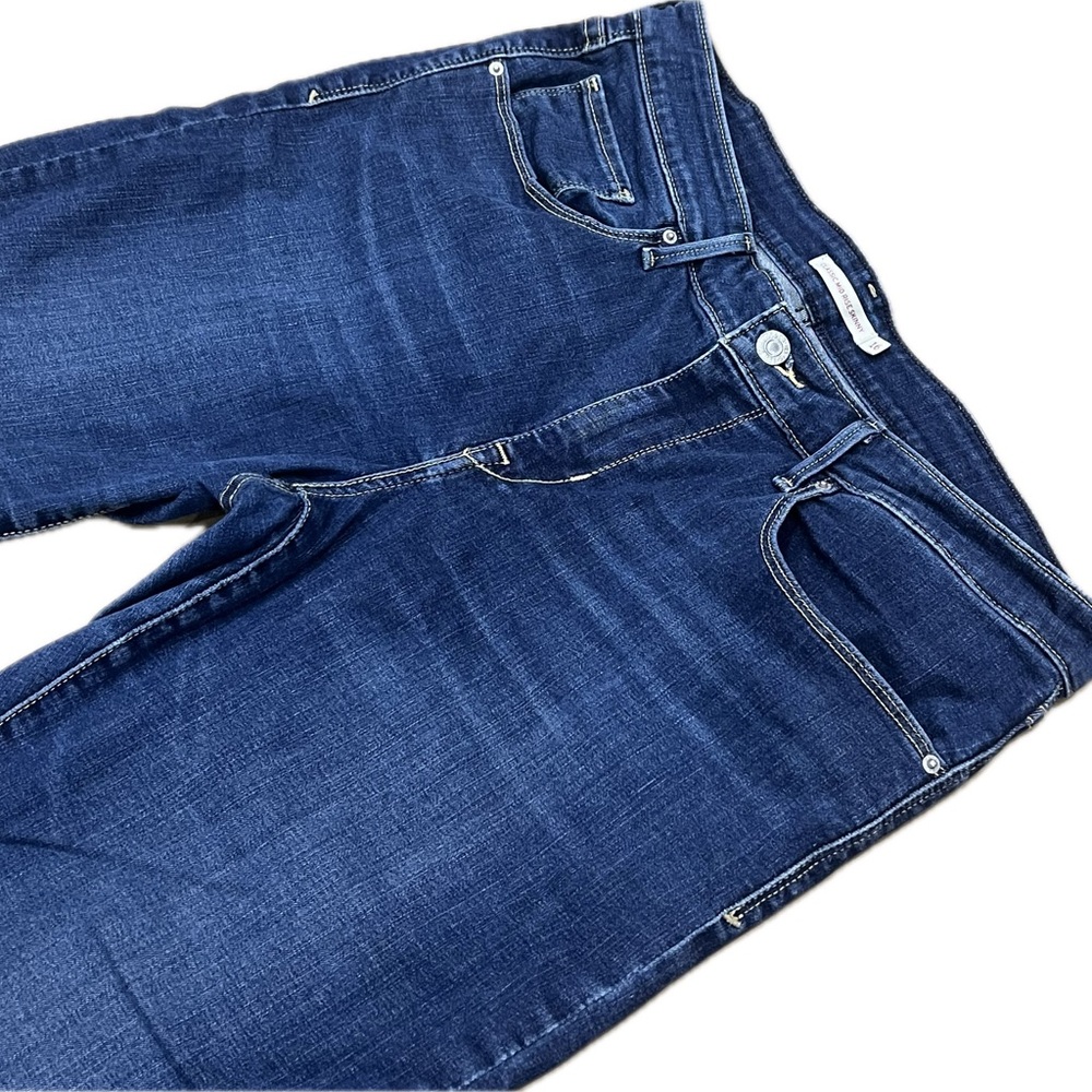Levi’s Classic Midrise Skinny Stretch Jeans